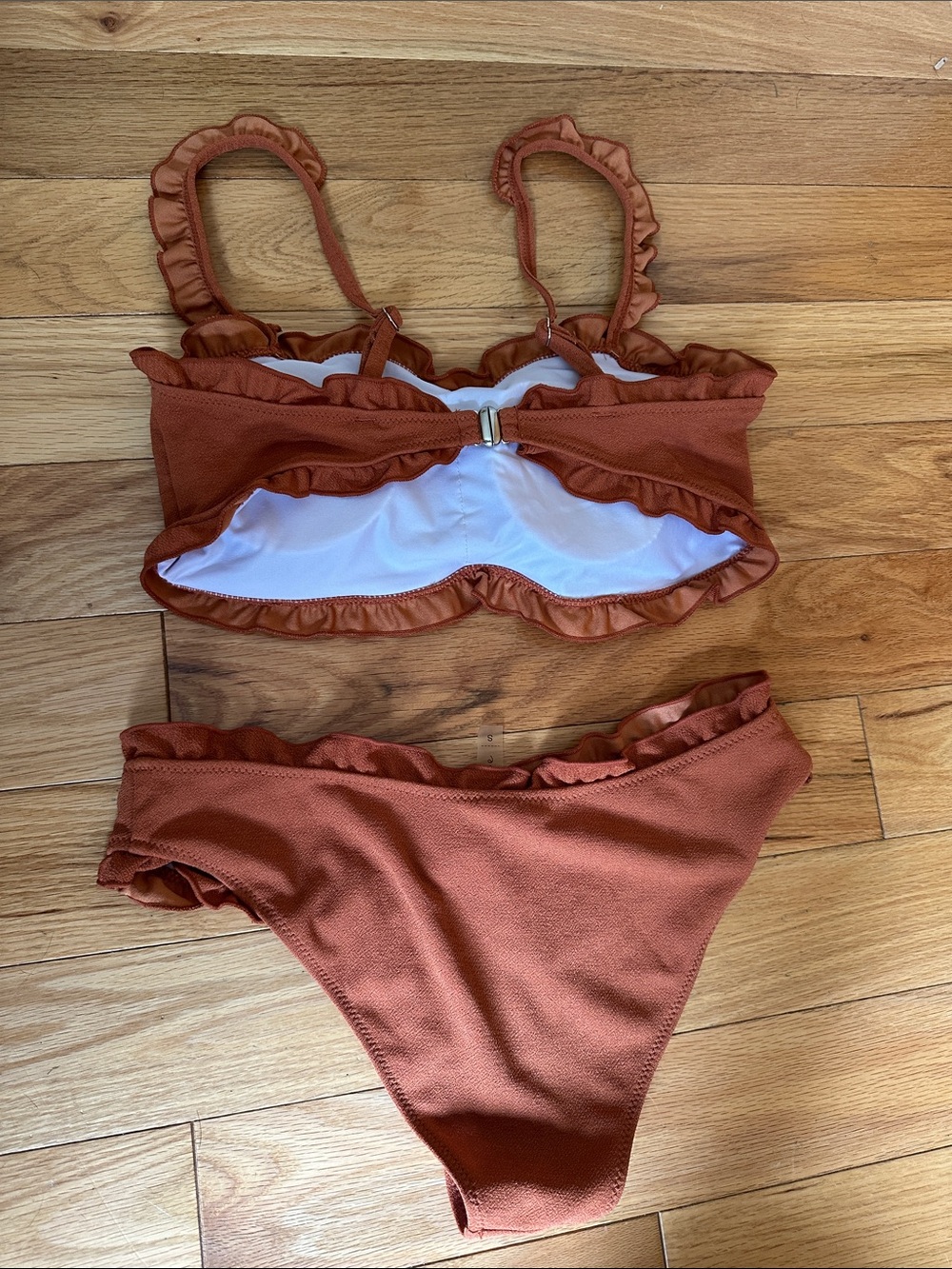 Cupshe Rust Ruffle Bikini Set - Picture 2 of 2